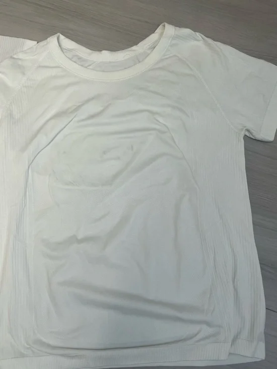 Lululemon + Basic Athletic 3 Pack BUNDLE Short Sleeve Running Shirts Sz M/L - Picture 5 of 10